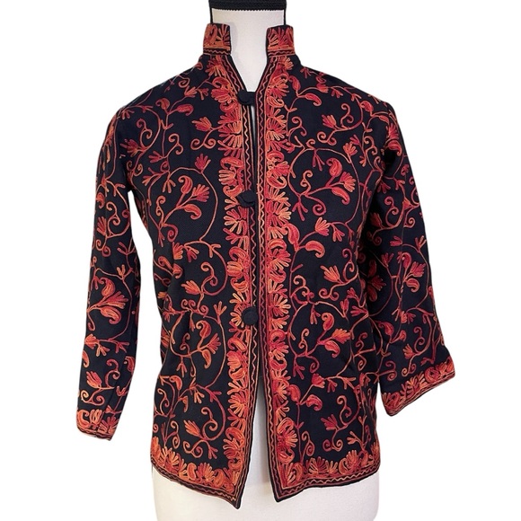 Oriental Asian Coat Firey red yellow orange black embroidered flowervine leaf - Picture 1 of 6